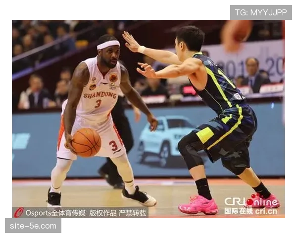 中游球队主场不败纪录延续 战术纪律性成抢分关键