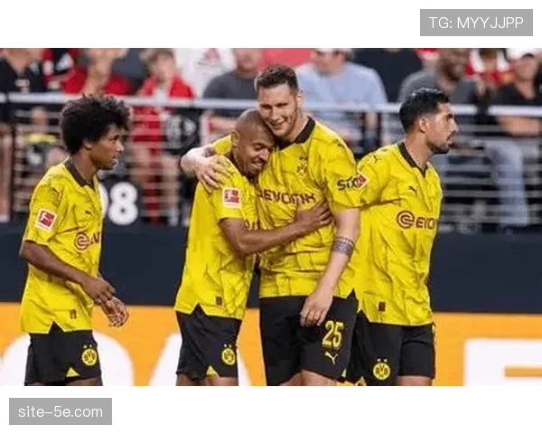 国际米兰客场两球击败多特蒙德 展现欧冠淘汰赛阶段竞争力